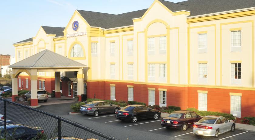 Отель Comfort Suites Newark