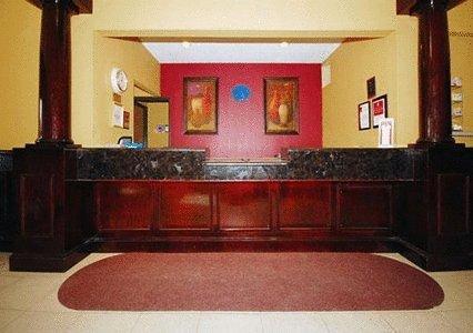 Отель Comfort Suites Burleson - South Fort Worth
