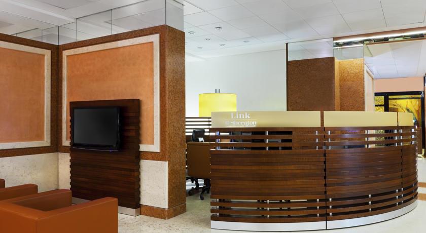 Отель Sheraton Padova