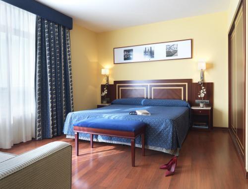 Отель Eurostars Ciudad de La Coruña
