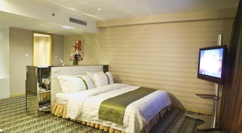Отель Holiday Inn City Centre Harbin