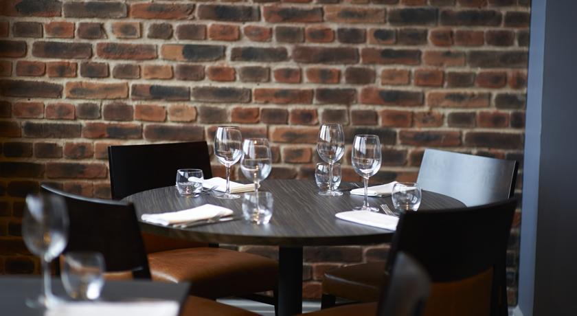 Отель Crowne Plaza Chester