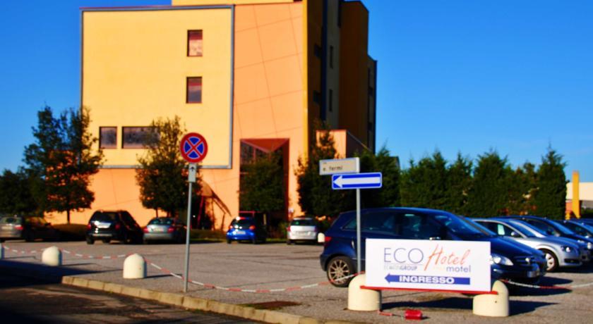 Отель Maxim Hotel