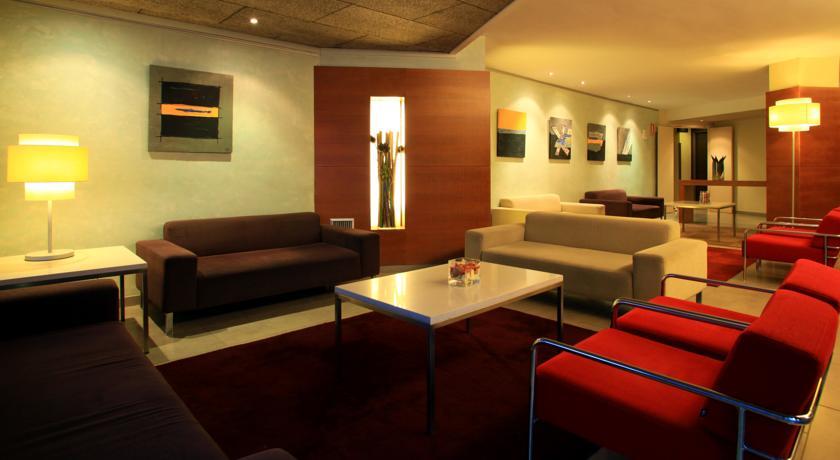 Отель Aqua Hotel Montagut