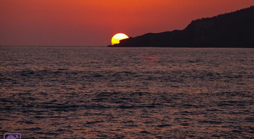 Отель Costa de Oro Beach Hotel