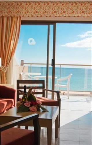 Отель SBH Taro Beach Hotel