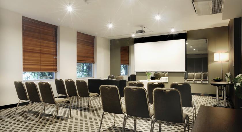 Отель Rydges Hotel Bell City