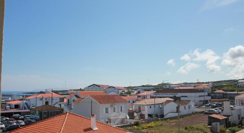 Отель Hotel Caravelas