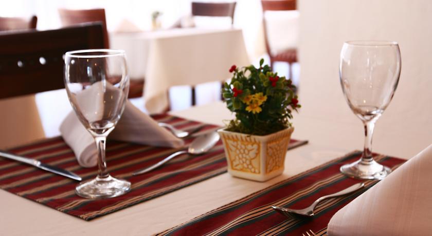 Отель Slaviero Suites Curitiba