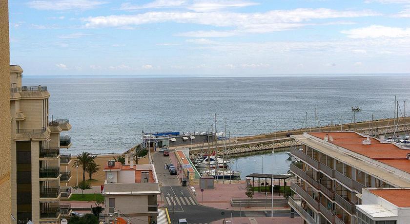 Апартаменты Apartamentos Turisticos Biarritz