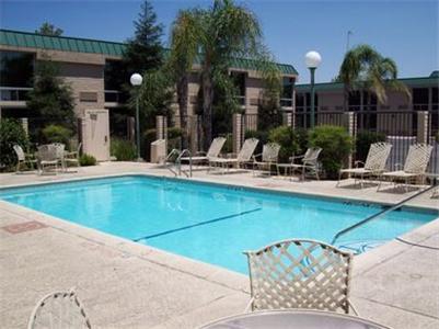 Отель Holiday Inn FRESNO-AIRPORT
