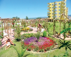 Отель Titan Garden Hotel