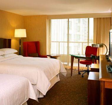Отель Sheraton Vancouver Airport