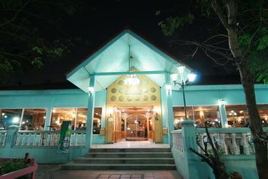 13 Coins Resort Bang Na
