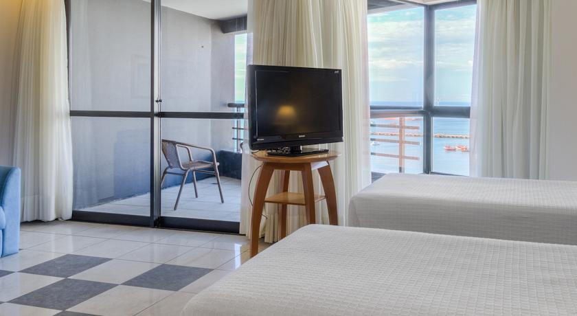 Отель Golden Tulip Iate Plaza