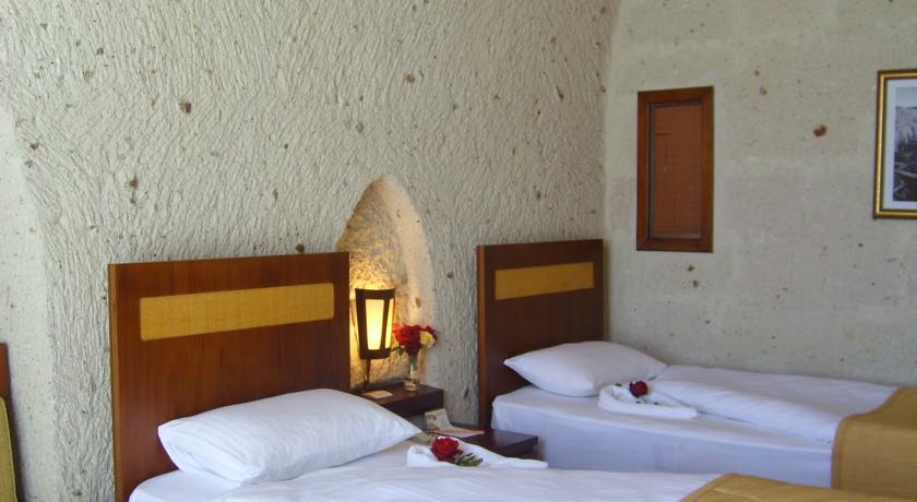 Отель Uchisar Kaya Otel