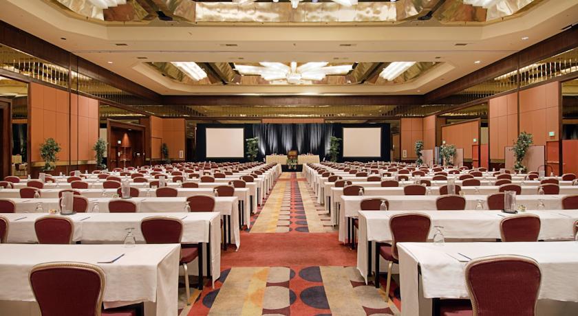 Отель Hilton Los Angeles-Universal City