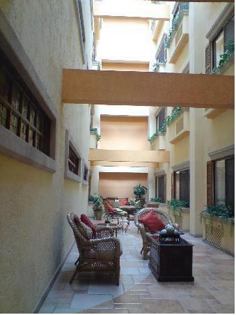 Отель Quality Inn Chihuahua San Francisco
