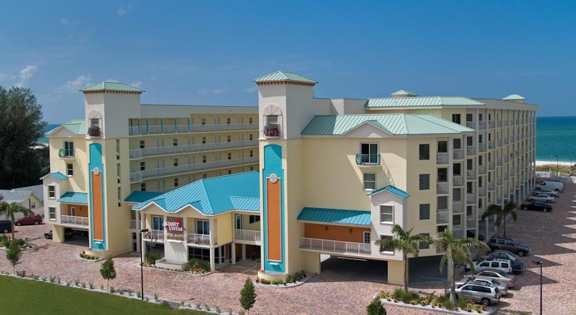 Апартаменты Sunset Vistas Beachfront Suites