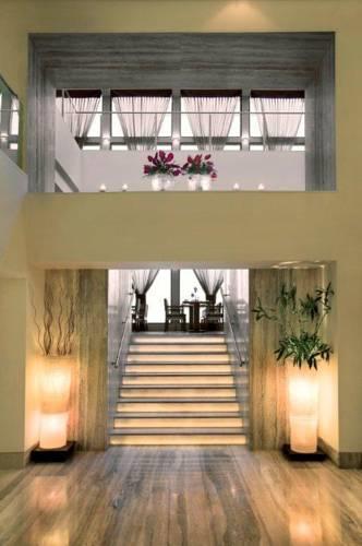 Отель The Lalit New Delhi