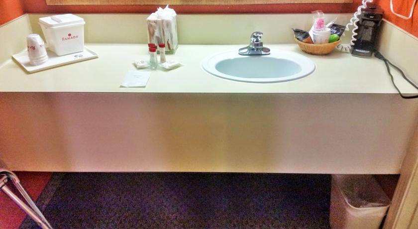 Отель Comfort Inn Albuquerque Airport