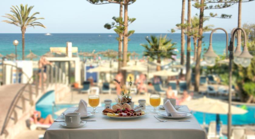 Отель Playa del Moro