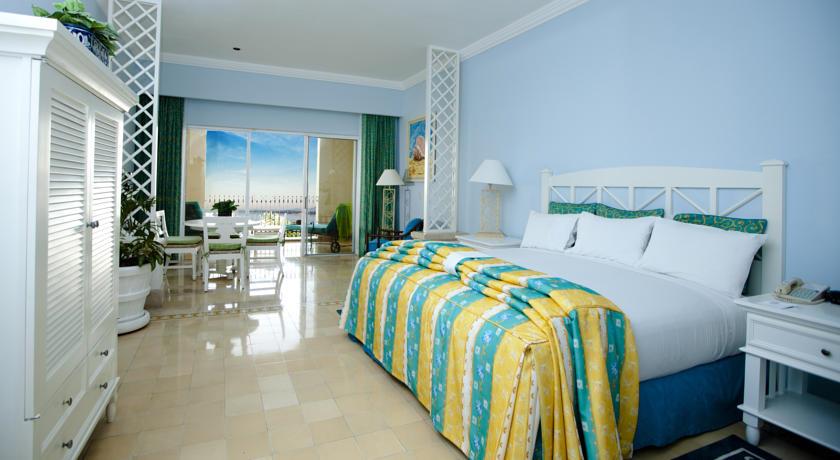 Отель Pueblo Bonito Emerald Bay