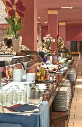 Отель Aloe Club Resort
