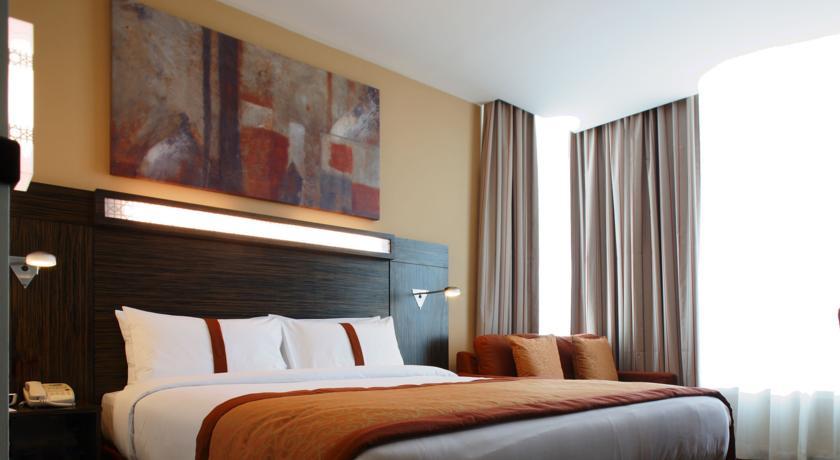 Holiday Inn Express Dubai, Jumeirah