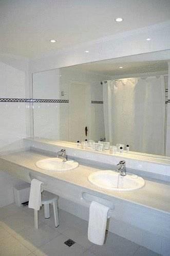 Отель H Top Caleta Palace