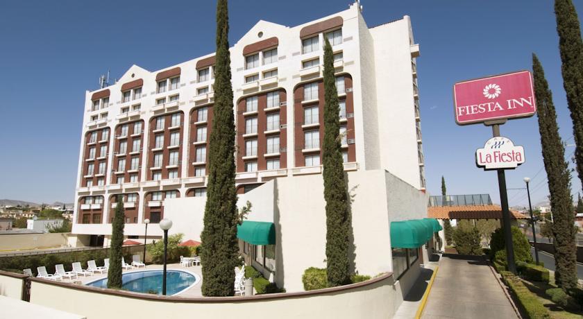 Отель Fiesta Inn Chihuahua