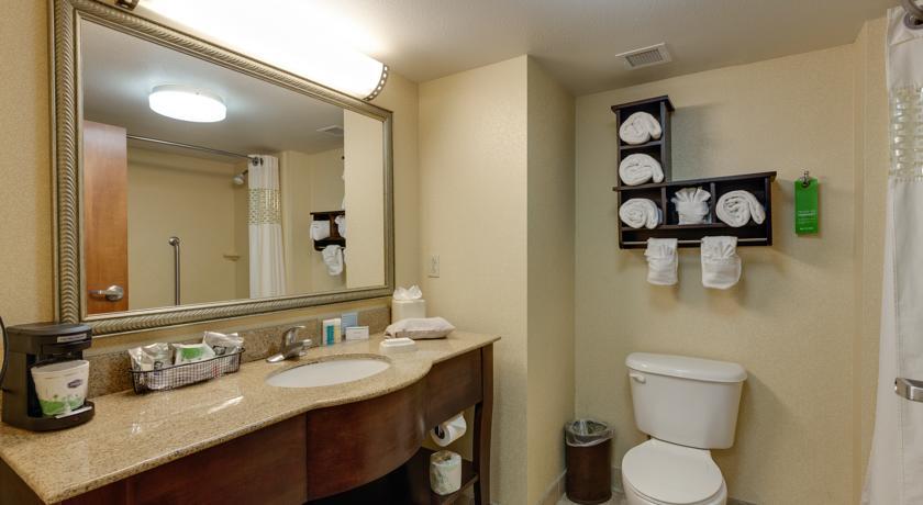 Отель Hampton Inn & Suites Cape Coral
