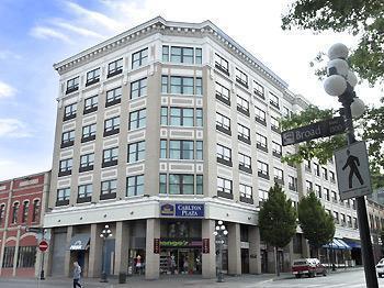 Отель BEST WESTERN PLUS Carlton Plaza Hotel