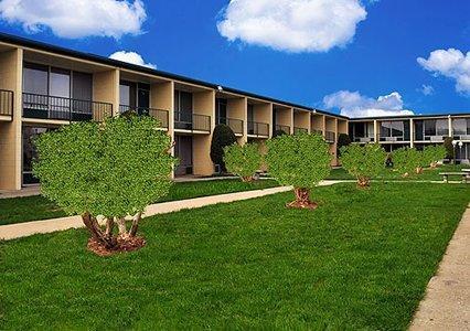 Отель Quality Inn And Suites