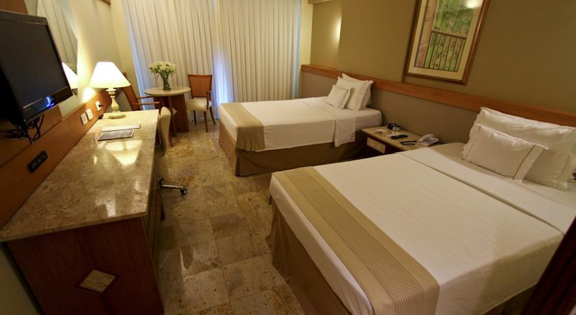 Отель Atlante Plaza Hotel