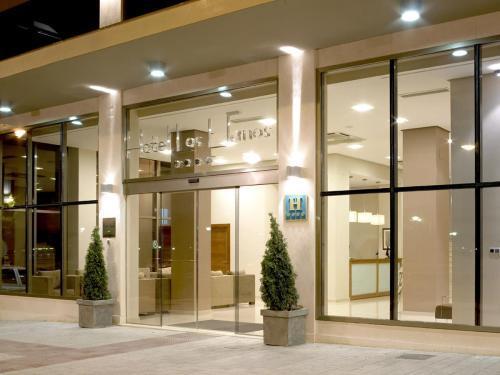 Отель Sercotel Los Llanos