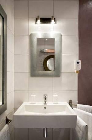 Отель Timhotel Boulogne Rives de Seine