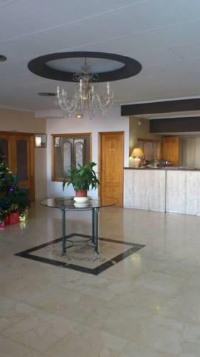 Отель Hotel Reconquista