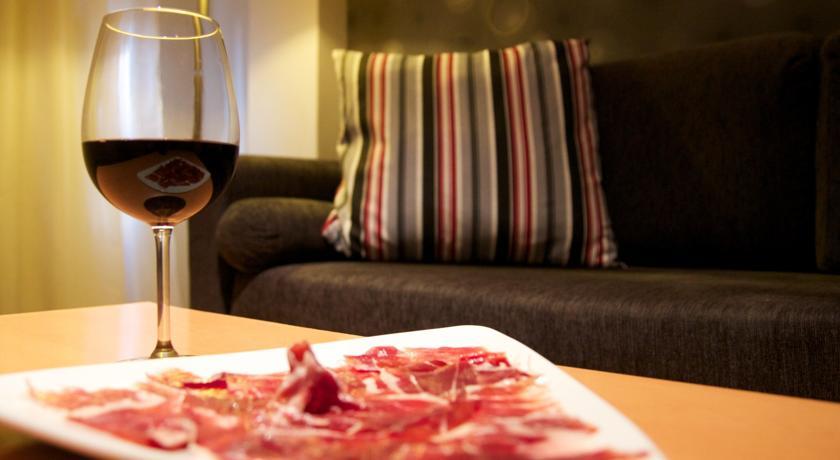 Отель Ascarza Badajoz Suites
