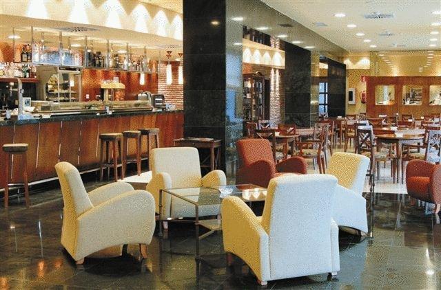 Отель Hotel Villa De Almazan