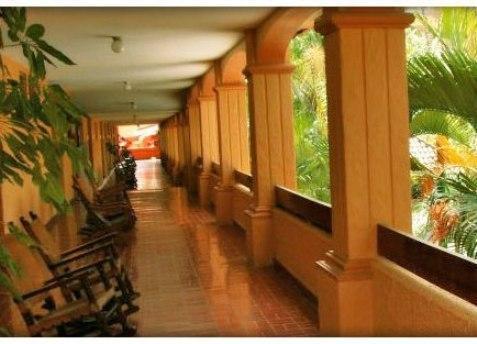 Отель Margaritas Hotel and Tennis Club