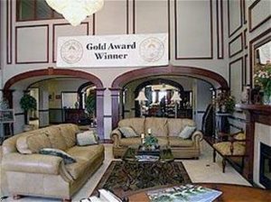 Отель Comfort Suites 