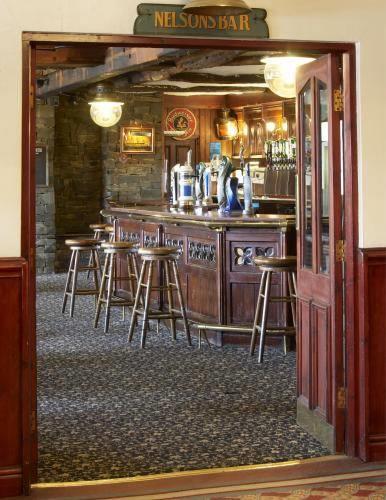 Отель The Hillcrest Hotel