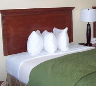 Отель Country Inn & Suites- Charlotte Airport