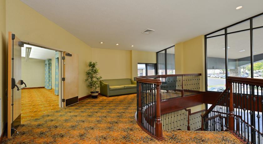 Отель Comfort Inn Plymouth