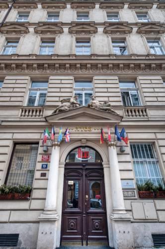 Отель City Partner Hotel Atos