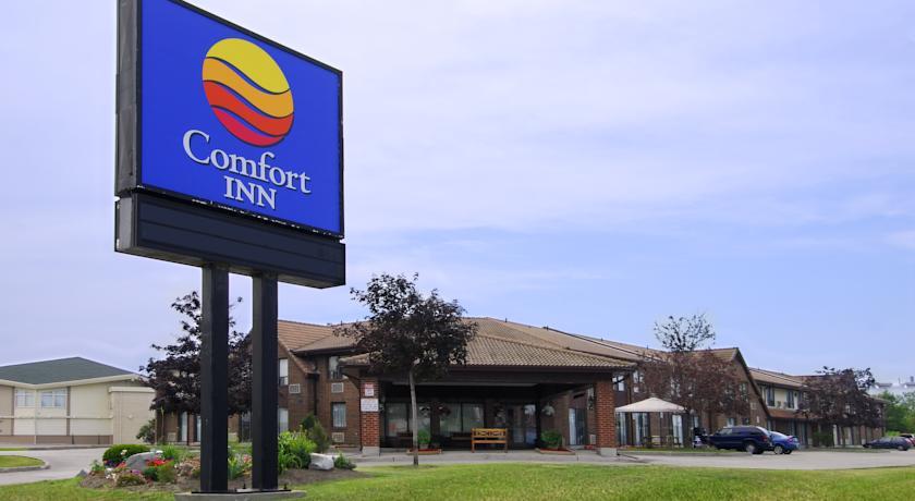 Отель Comfort Inn Oshawa