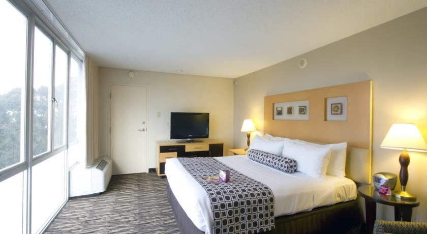 Отель Crowne Plaza San Francisco International Airport