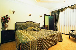 Отель Riverside Garden Resort