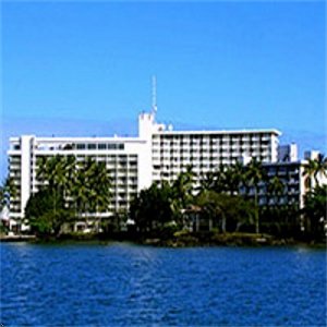 Отель Naniloa Volcanoes Resort